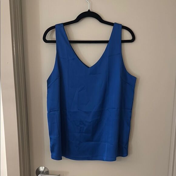 Royal Blue V-Neck Sleeveless Tank Top - Picture 1 of 5